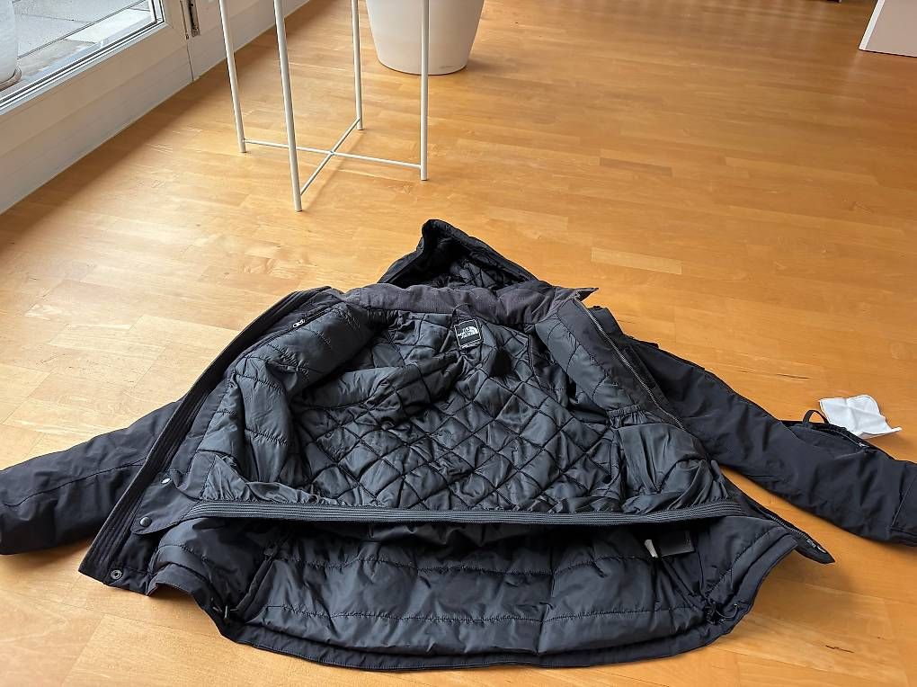 North Face Vestes: The North Face Skijacke schwarz – D'occasion à Züberwangen par biene_83 3