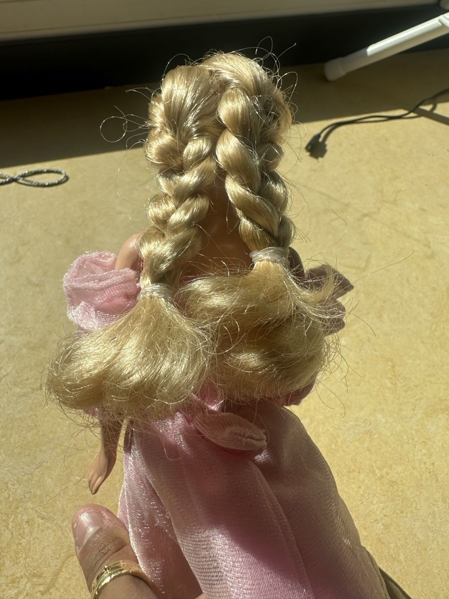 Puppen: Barbie danseuse avec accessoires – Gebraucht aus Versoix von nol_7td7 8