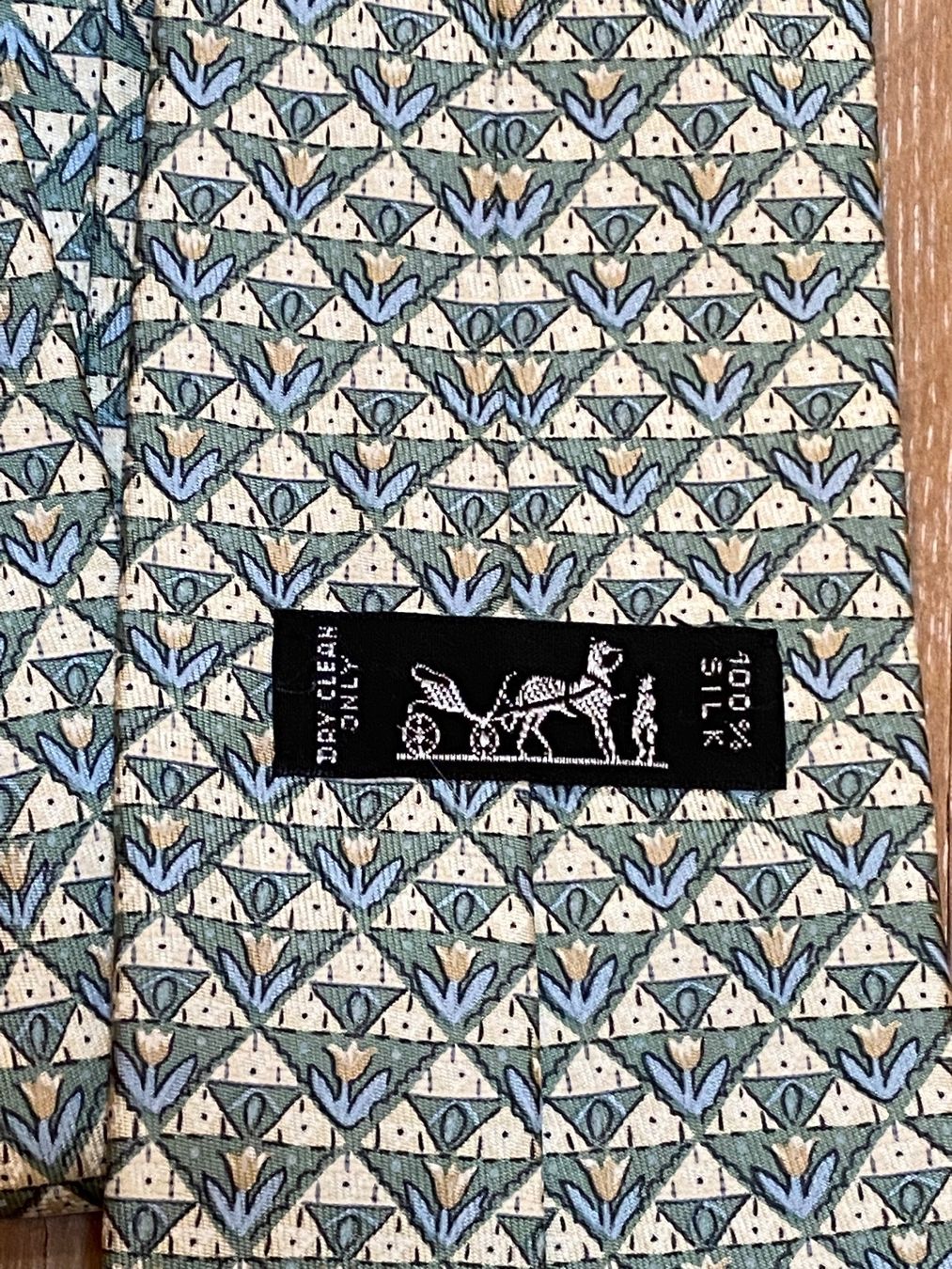 Hermès Krawatten: Beautiful HERMÈS men’s silk tie – Neu (gemäss Beschreibung) aus Grund b. Gstaad von PlageNeige 2