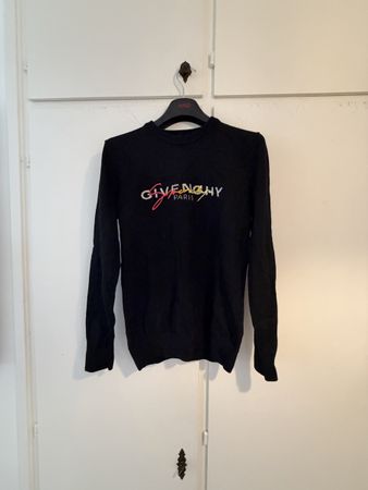 Maglione nero Givenchy ricamo colorato tg.M invernale