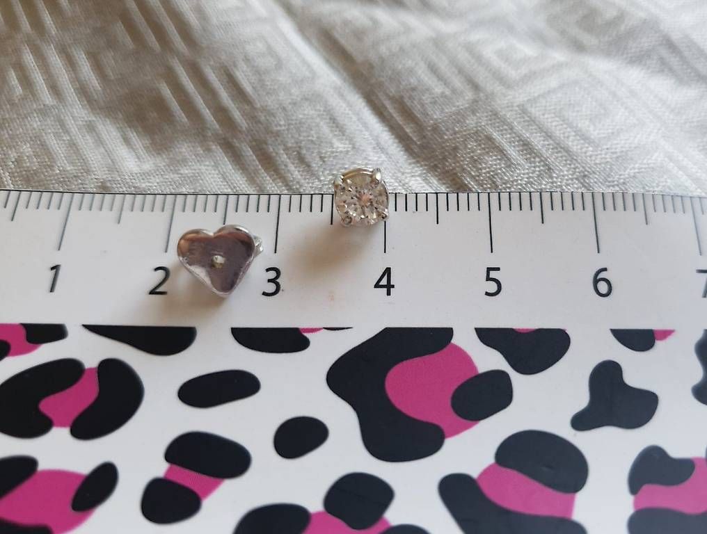 Orecchini pendenti & Orecchini a lobo: Boucle d'oreille clou, 1 pièce – Usato da Nidau venduto da jul_6tpv 2