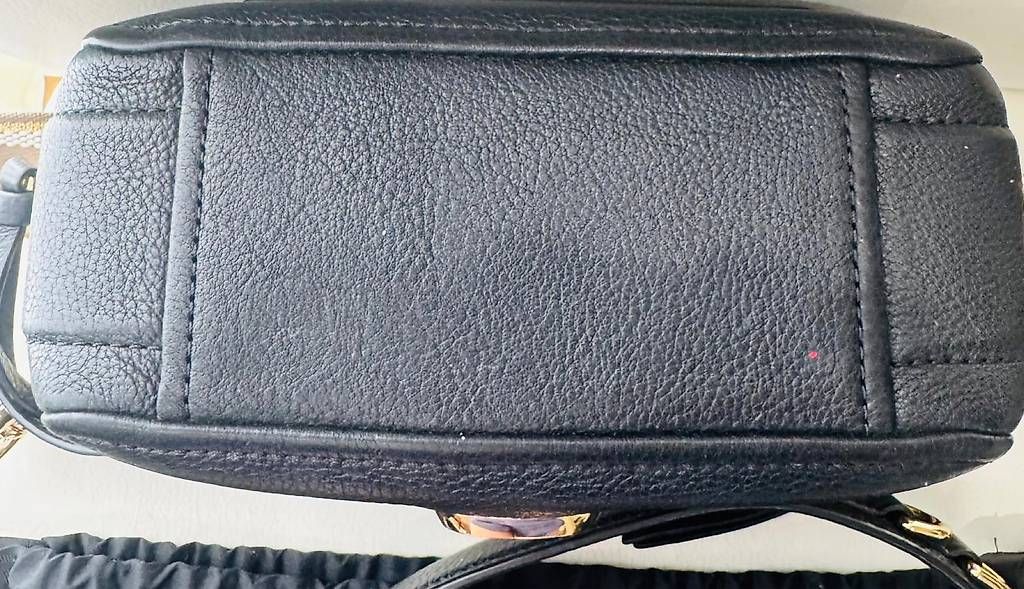 Borse da donna: Marc Jacobs Snapshot Tasche Schwarz  Original  – Usato da Wettingen venduto da oma_c5zn 2