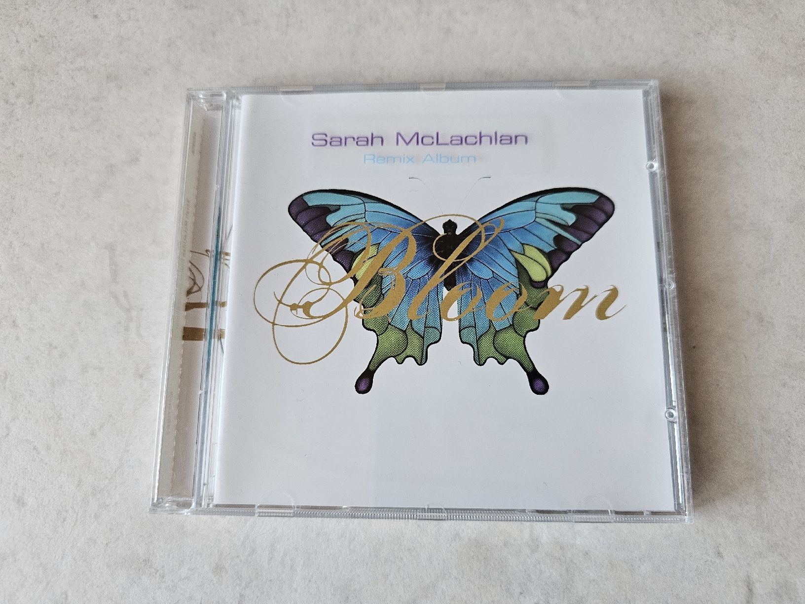 CDs: Sarah McLachlan  -  Bloom Remix Album – Gebraucht aus Schneisingen von backstore24