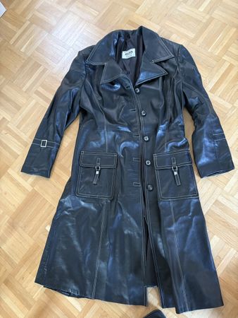 Eleganter Ledermantel - ca Größe 40/42- Maße beachten 