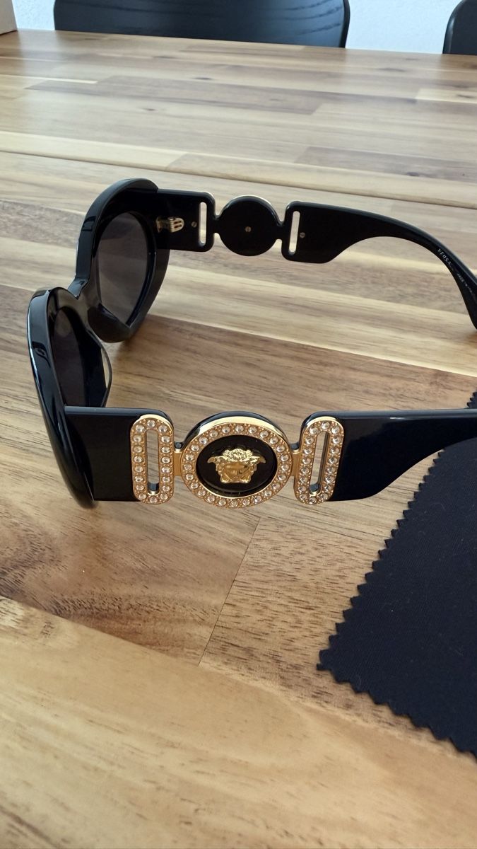 Versace Occhiali & Lenti: Versace Sonnenbrille – Usato da Rupperswil venduto da iFlo 1