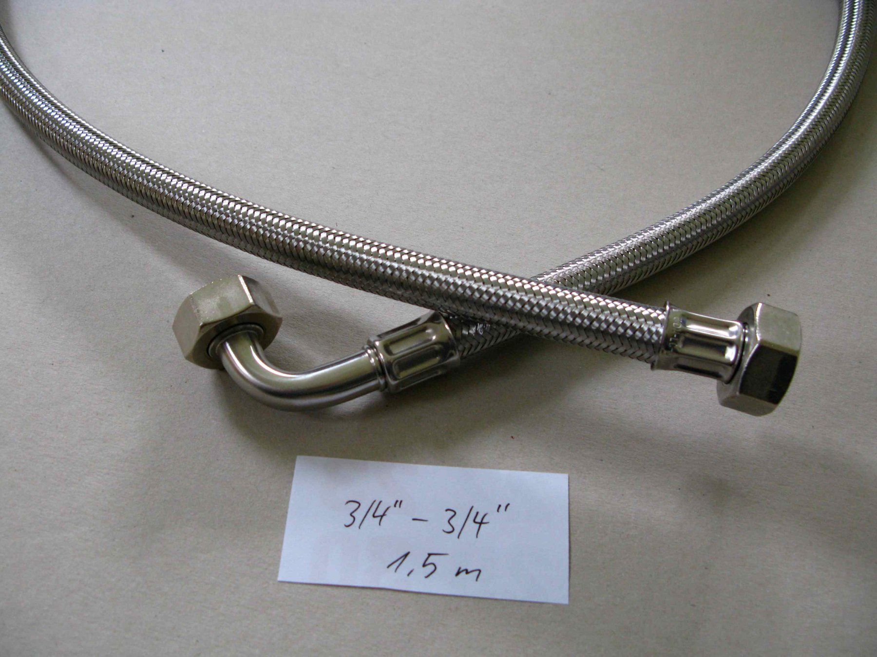 Tubi & Tubi flessibili: Edelstahl Flexschlauch 1.5 m 3/4" - 3/4"  Neu – Nuovo (secondo la descrizione) da Samstagern venduto da Betscha