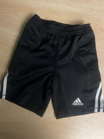 Adidas Sport Shorts schwarz Gr.128 guter Zustand