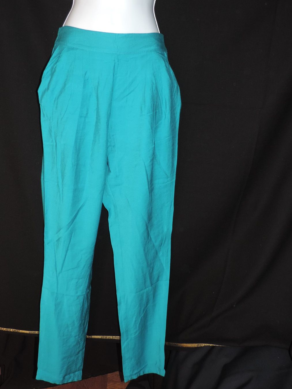 Pantaloni: pantalon léger et souple bleu turquoise – Nuovo (secondo la descrizione) da Genève venduto da Axelle333 5
