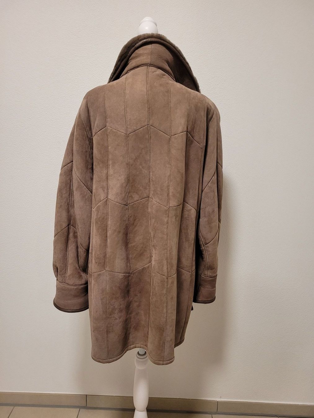 Mäntel: Lammfell Damen Mantel Gr. 46 – Gebraucht aus Schaan von car_wrv2 3