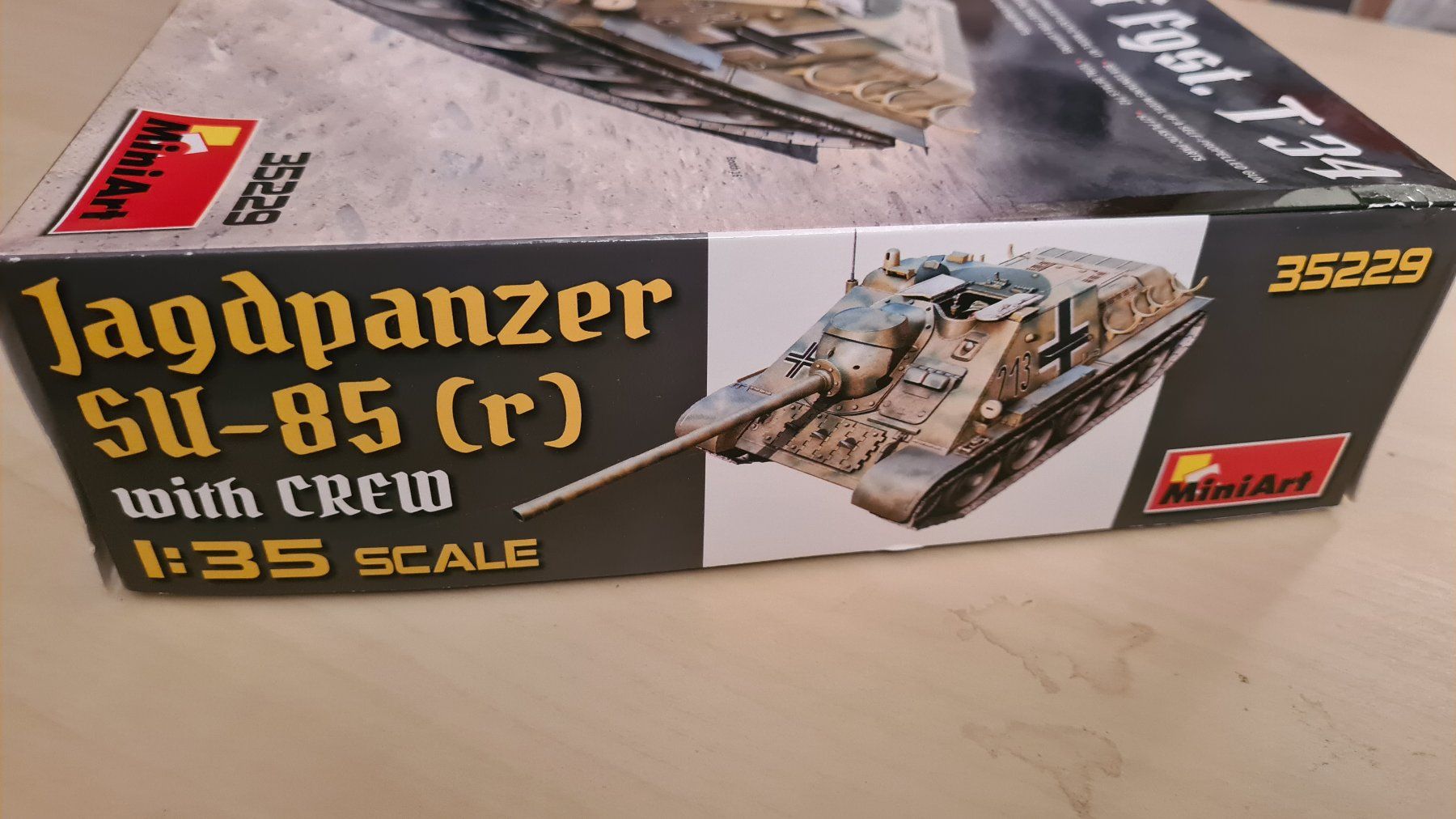 1:35 Jagdpanzer SU-85(R) + tank crew - Miniart 35229 (Neu (gemäss ...