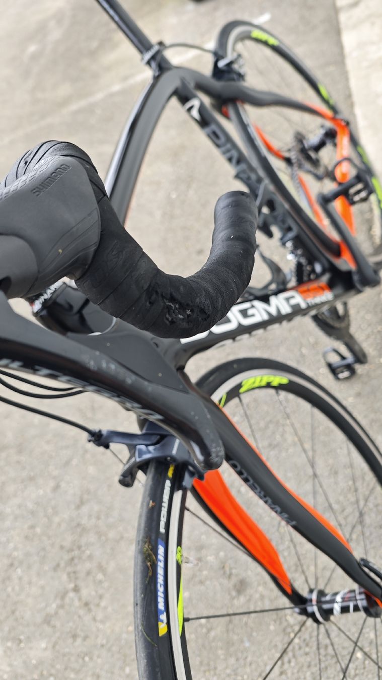 Pinarello Biciclette: Vélo Pinarello Dogma 65.1 Think2 – Usato da Courgenay venduto da styve1988 4
