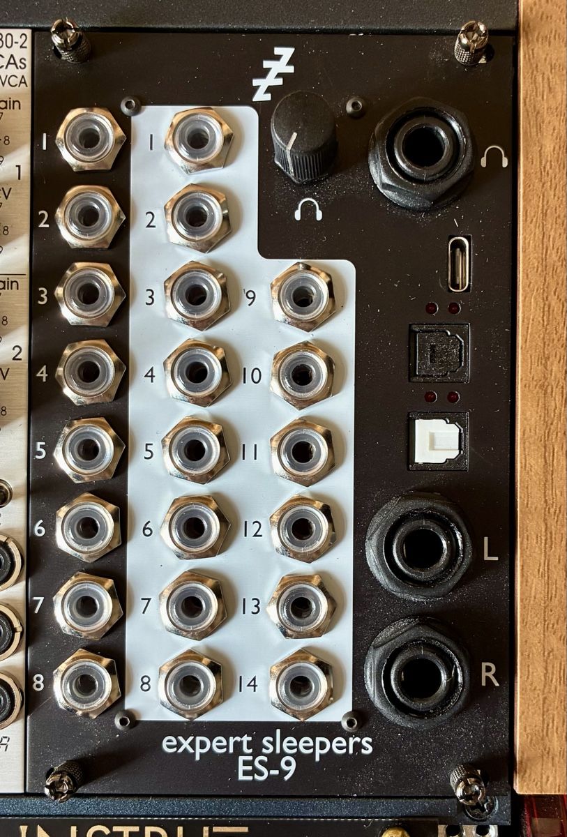 Musikinstrumente: Expert Sleepers ES-9 Modular Interface — Perfect Condition – Neu (gemäss Beschreibung) aus Genève von ped_ntf2