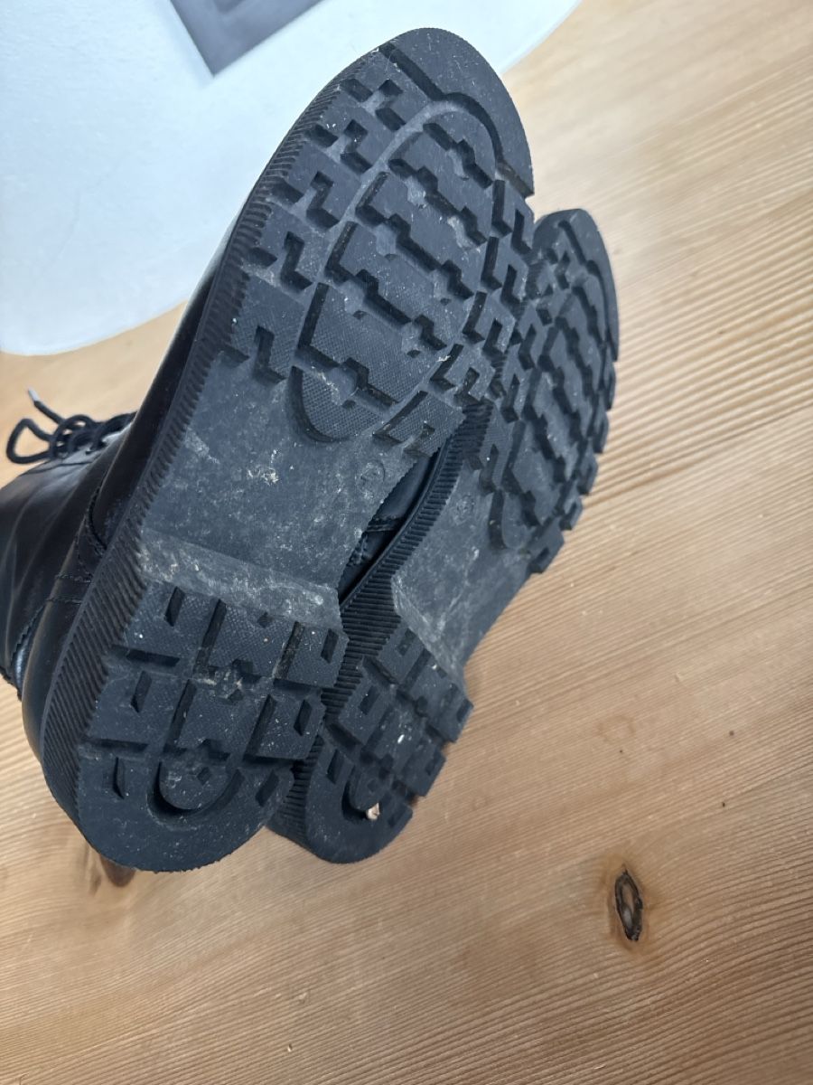 Chaussures femmes: Stiefelette, warm, 41 – D'occasion à Môtier (Vully) par Iljos 5