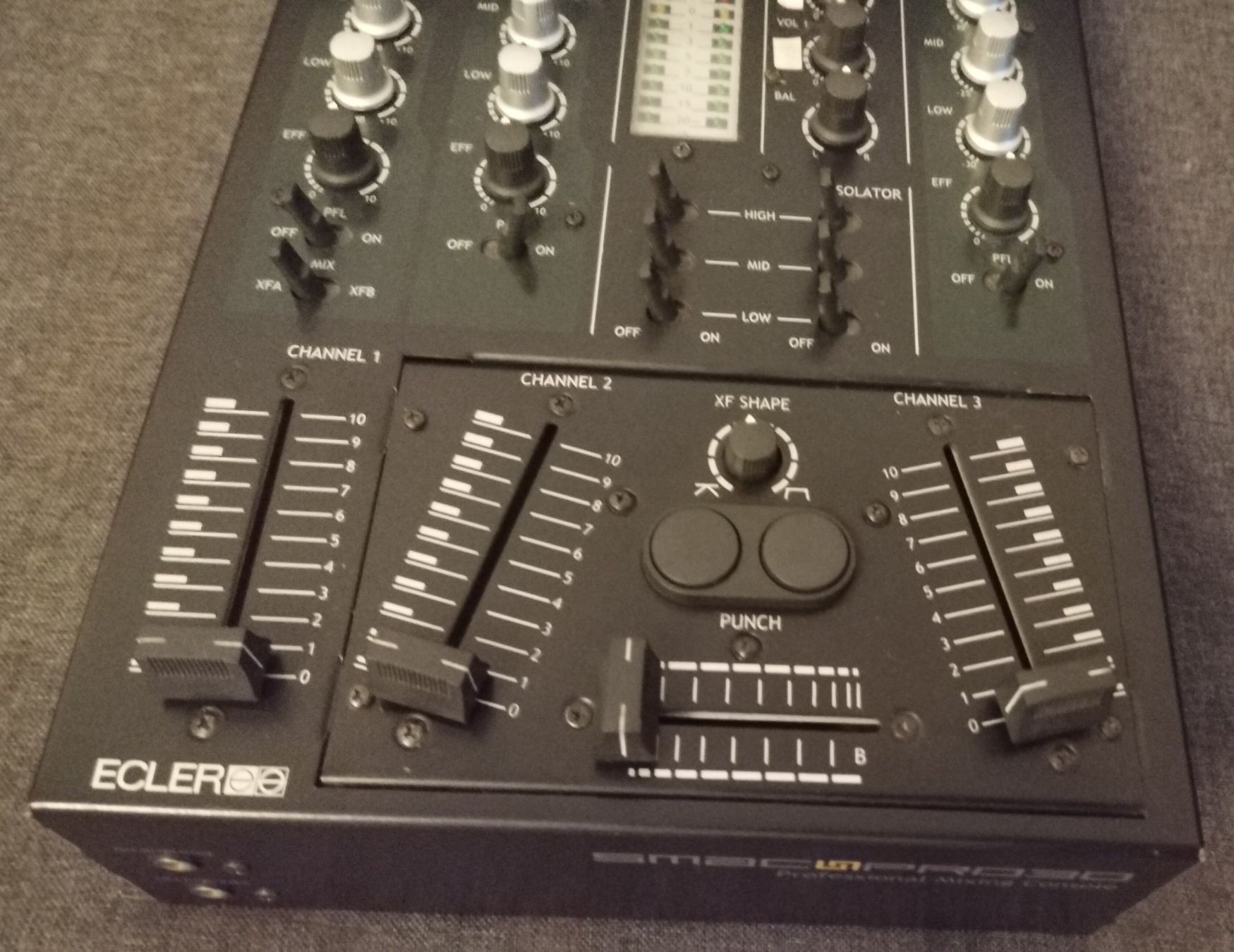 Mischpulte: Ecler Smac Pro 30 table de mix – Gebraucht aus Vevey von Djporradao 2