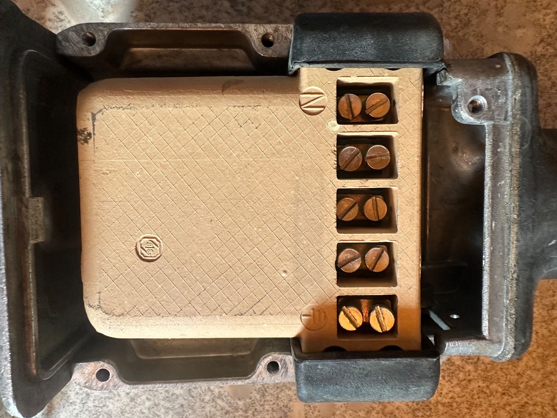Stecker: Stecker und Kupplung J 75 /5Polig – Gebraucht aus Huttwil von Bolpa 6