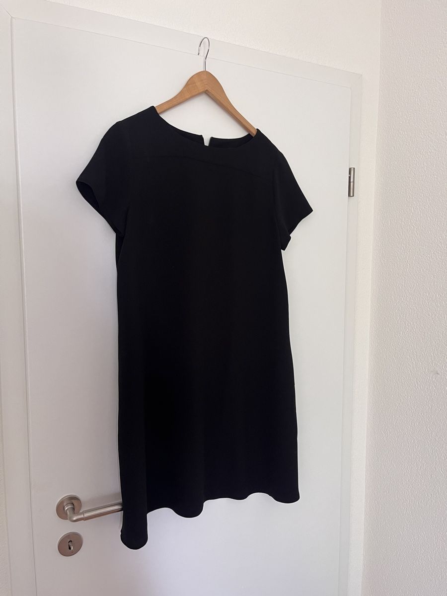 Kleider: Schwarzes Kleid – Gebraucht aus Allschwil von MaloseS08 2
