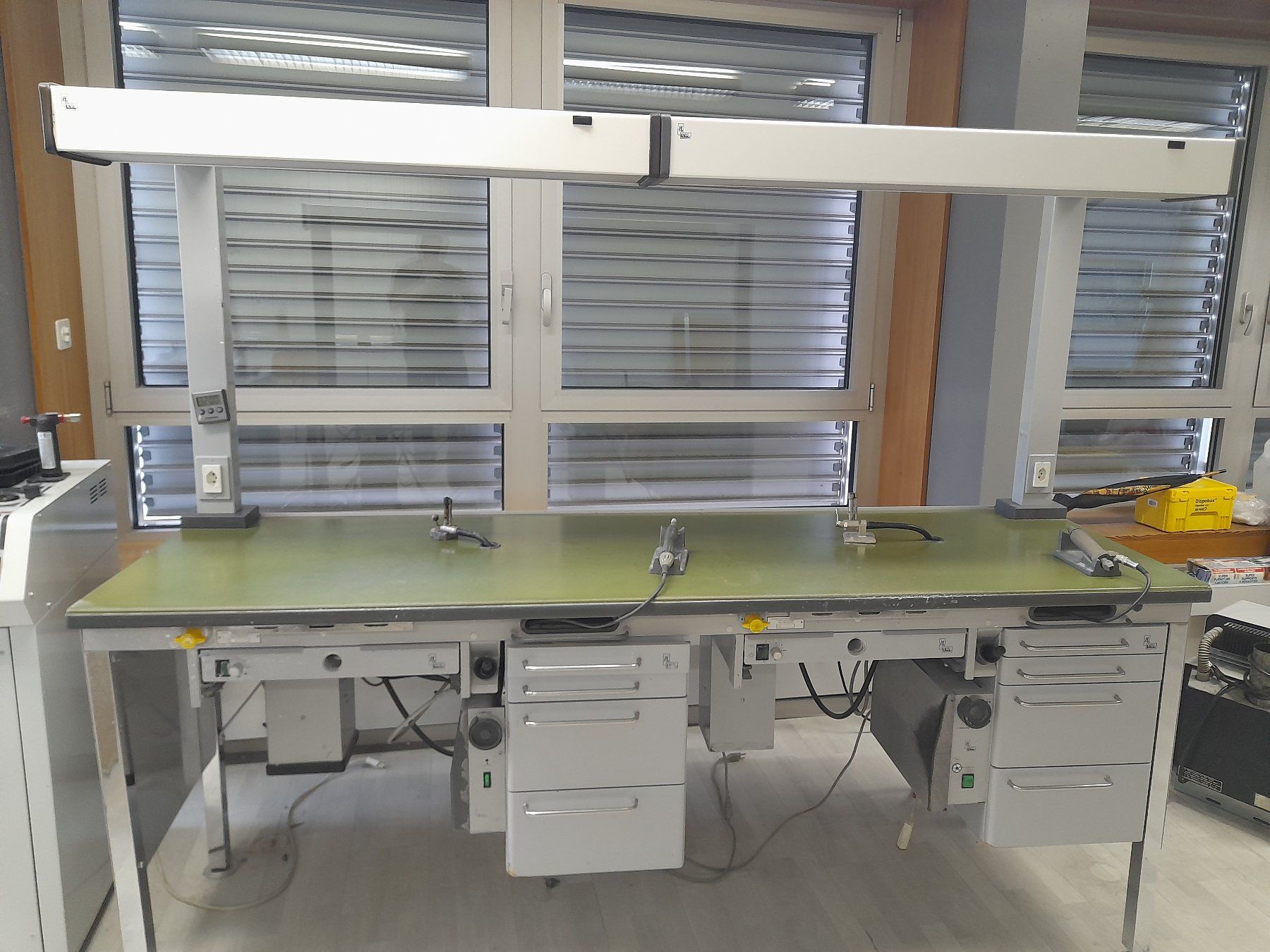 Banchi da lavoro: Etabli complet  Kavo 2 places – Usato da St-Aubin-Sauges venduto da bestplouc 1