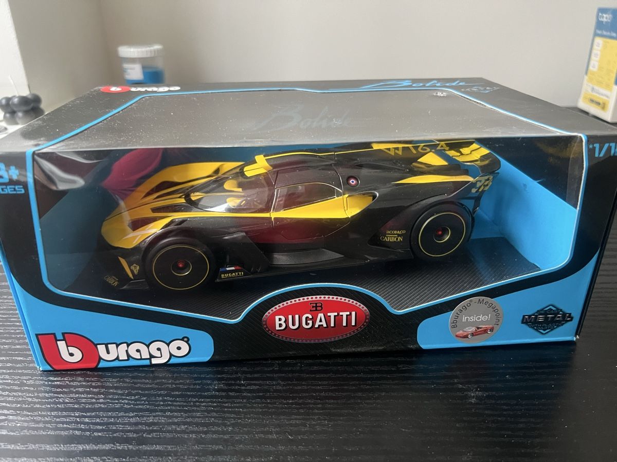 Bburago Modellini d'auto: 8x Supercar collection 1:18 – Nuovo e nell'imballaggio originale da Adliswil venduto da kev_9yyp 7