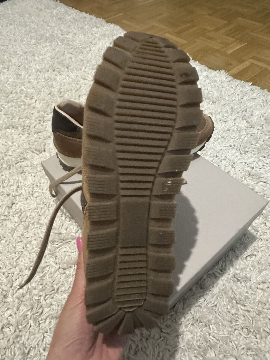 Scarpe da donna: Brown Suede Leather Sneakers Size 39 – Nuovo (secondo la descrizione) da Genève venduto da alyonavinogradova 4