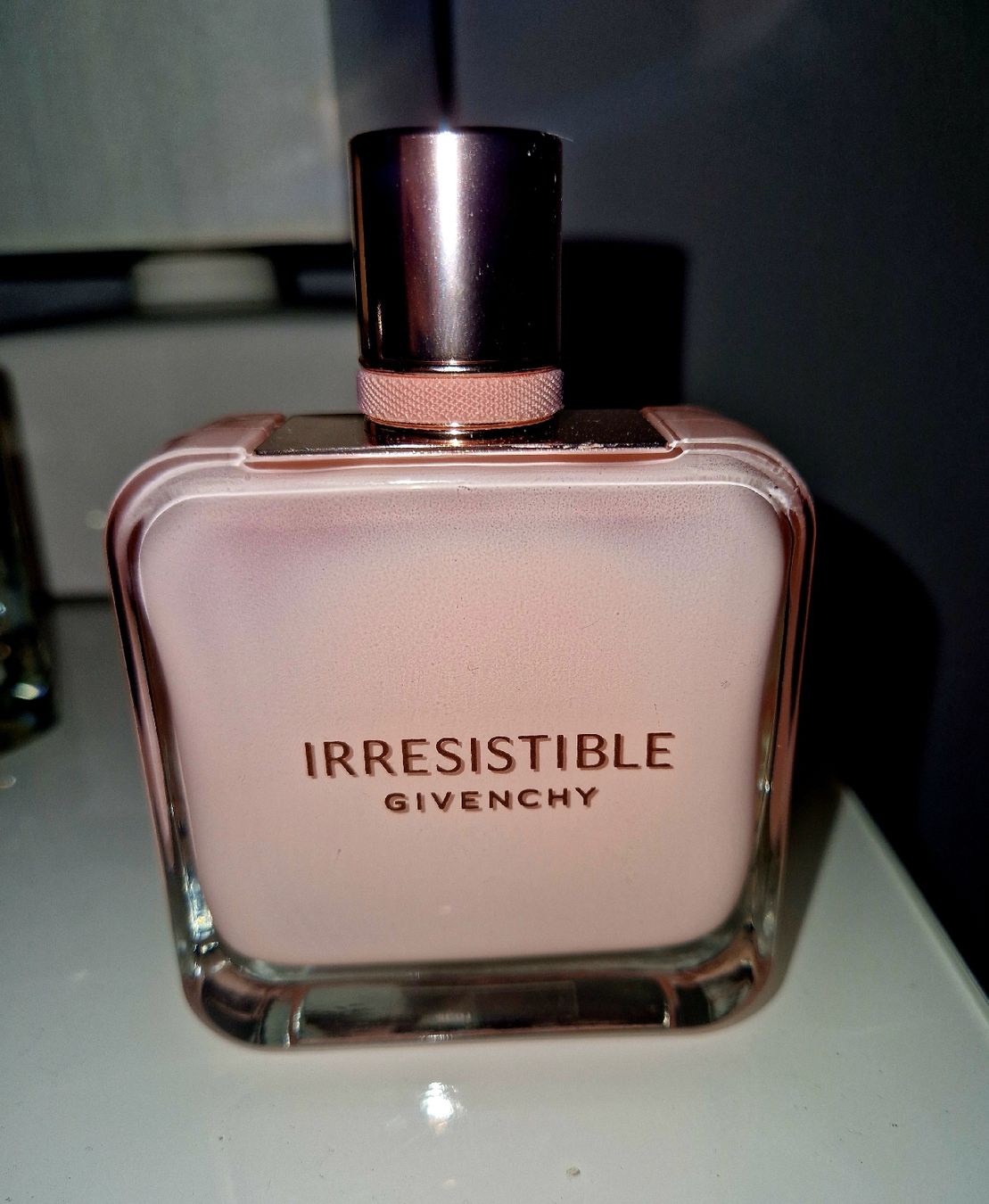 Givenchy Parfum & Eau de Toilette: Givenchy Irresistable Velvet Rose - EDP 80 ml – Gebraucht aus Fislisbach von mgr_yy8b