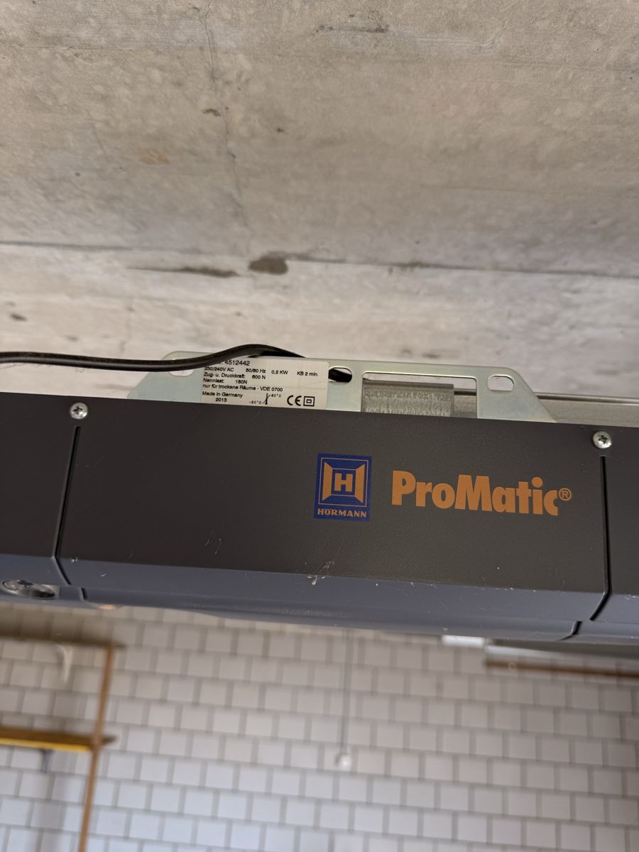 Hörmann Altro Materiale elettrico: Hörmann Rolltor  – Usato da Oberbuchsiten venduto da DoppioEspresso 3
