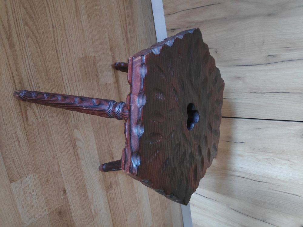 VINTAGE RUSTIQUE ANCIEN Tabouret en Bois Traite Extra Large Sans W429 EUR 167,26 - FR