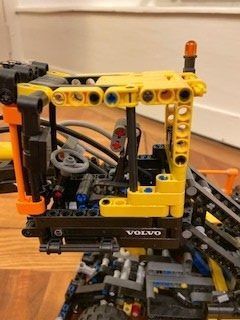 Lego technic 10-16 ans grande pelleteuse