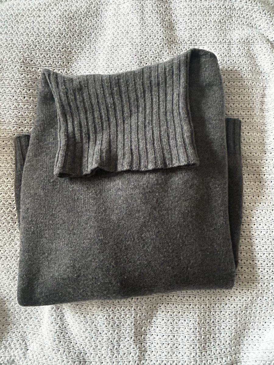 Pinko Pullover & Sweatshirts: Wollpullover Pinko, M-L – Gebraucht aus Ruvigliana von princesse10 1