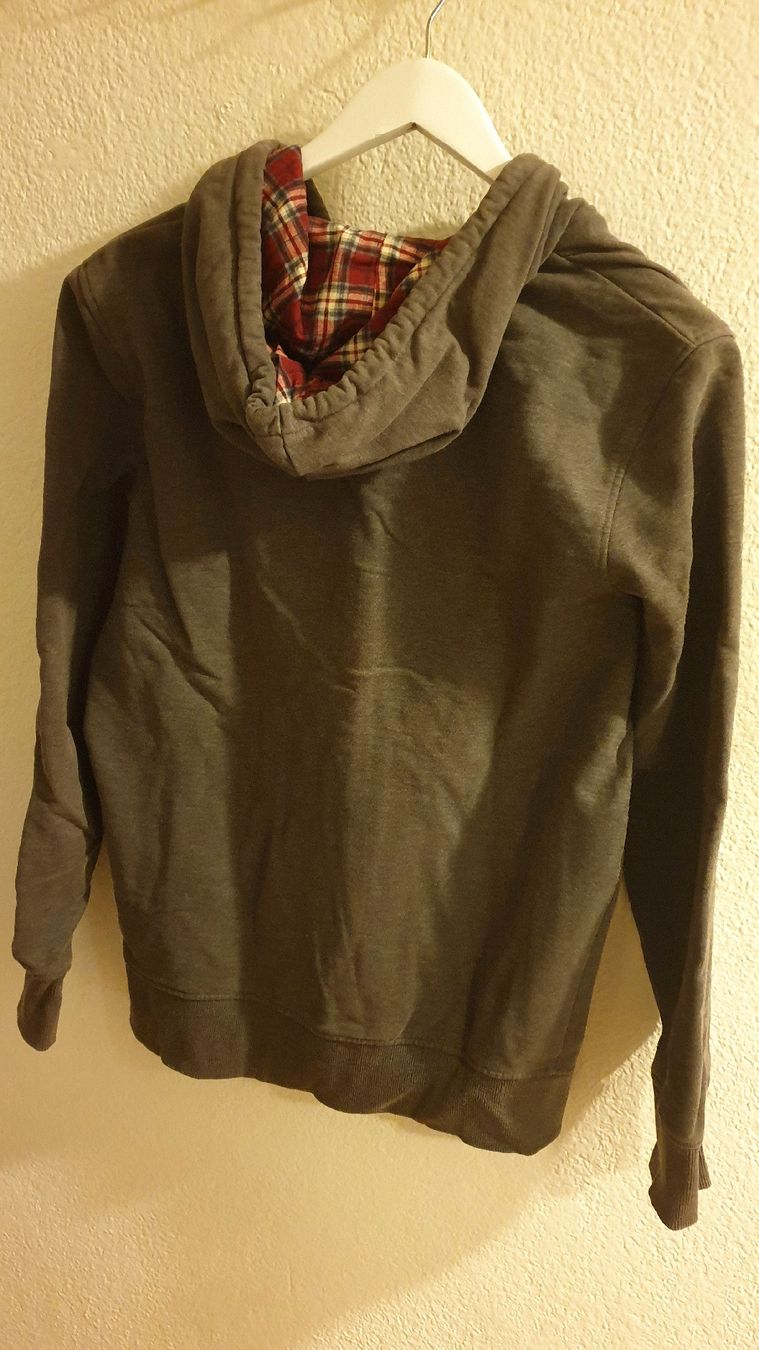 Jacken: Kapuzenjacke – Gebraucht aus Zürich von ptanyela 2