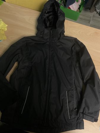 Neue Regenjacke Gr.134/140schwarz
