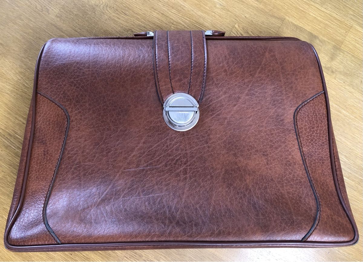 Valigie & Borse: Vintage Ledertasche / Aktenmappe / Aktentasche – Usato da Römerswil LU venduto da Icehead