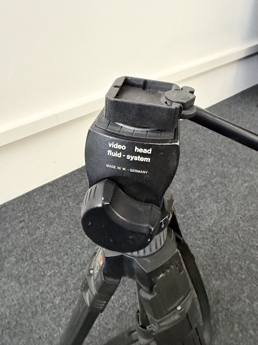 Videocamere: Bilora Pro 930 Videostativ mit Fluid-Kopf – Usato da Zürich venduto da Daveischda 1