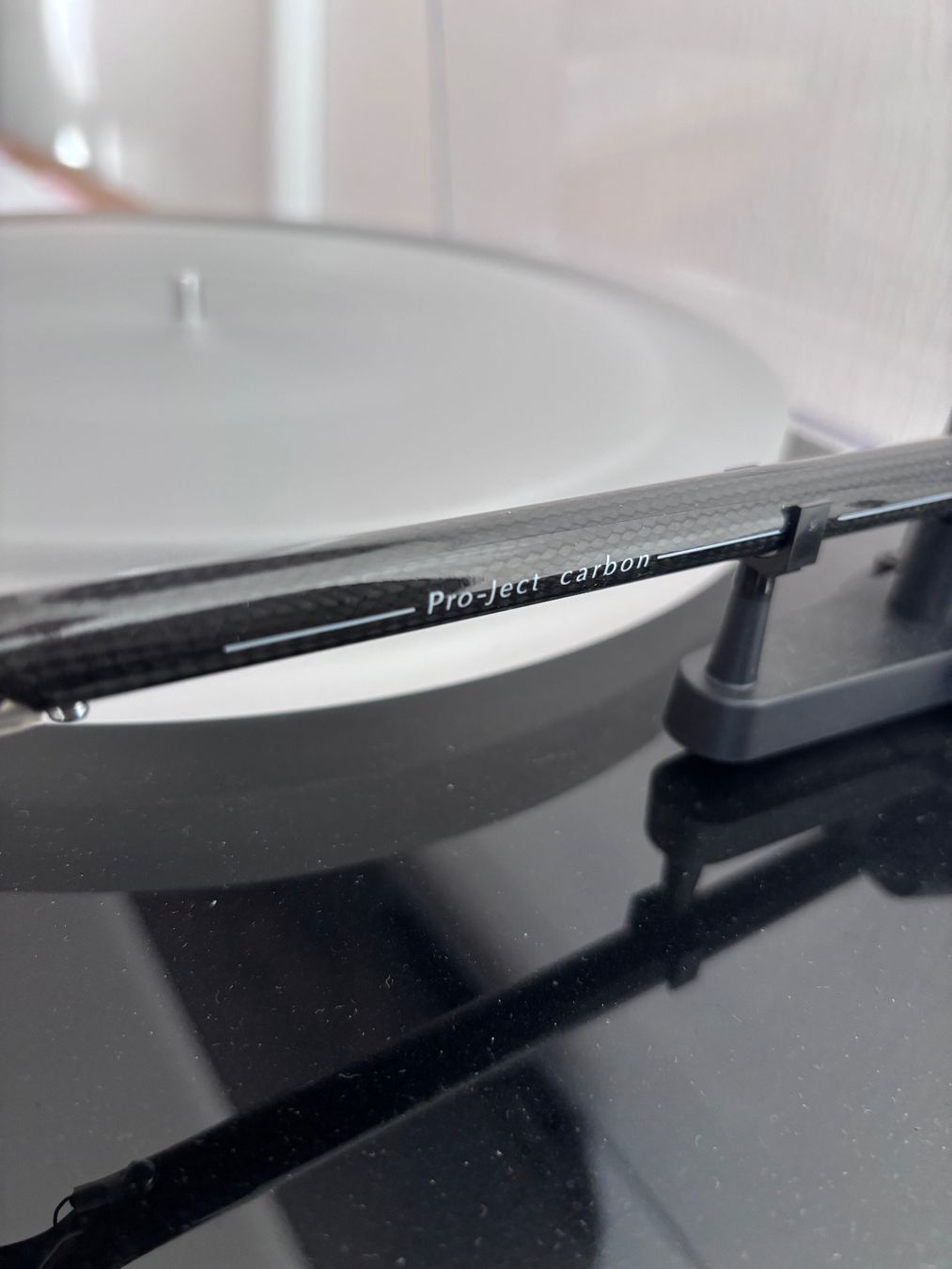 Pro-ject Tourne-disques: Pro-ject debut carbon 2m red – D'occasion à Nyon par ydo_wp9l 2