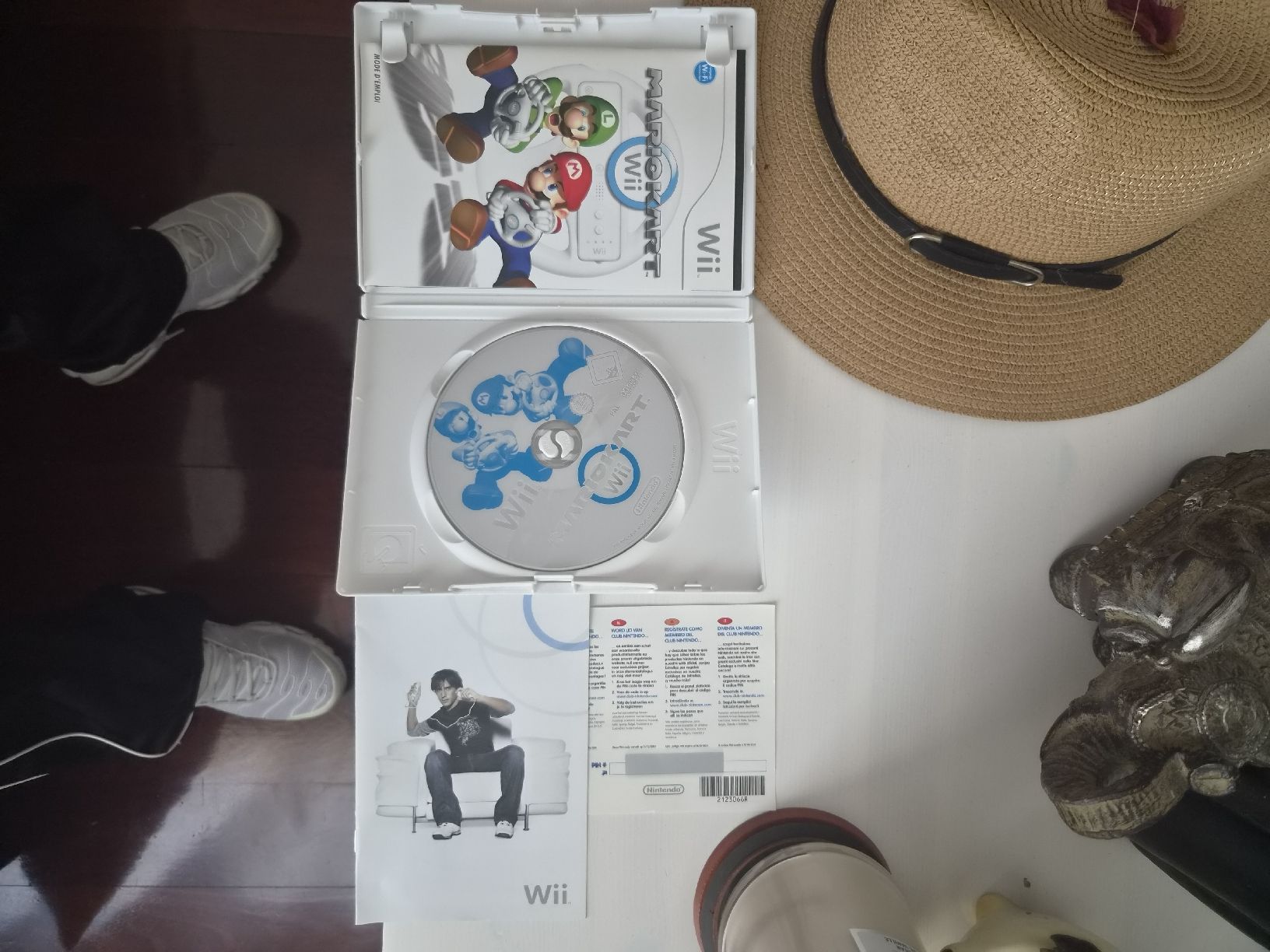 Nintendo Giochi: Mario Kart Wii complet  – Usato da Les Acacias venduto da S.Vieira 1