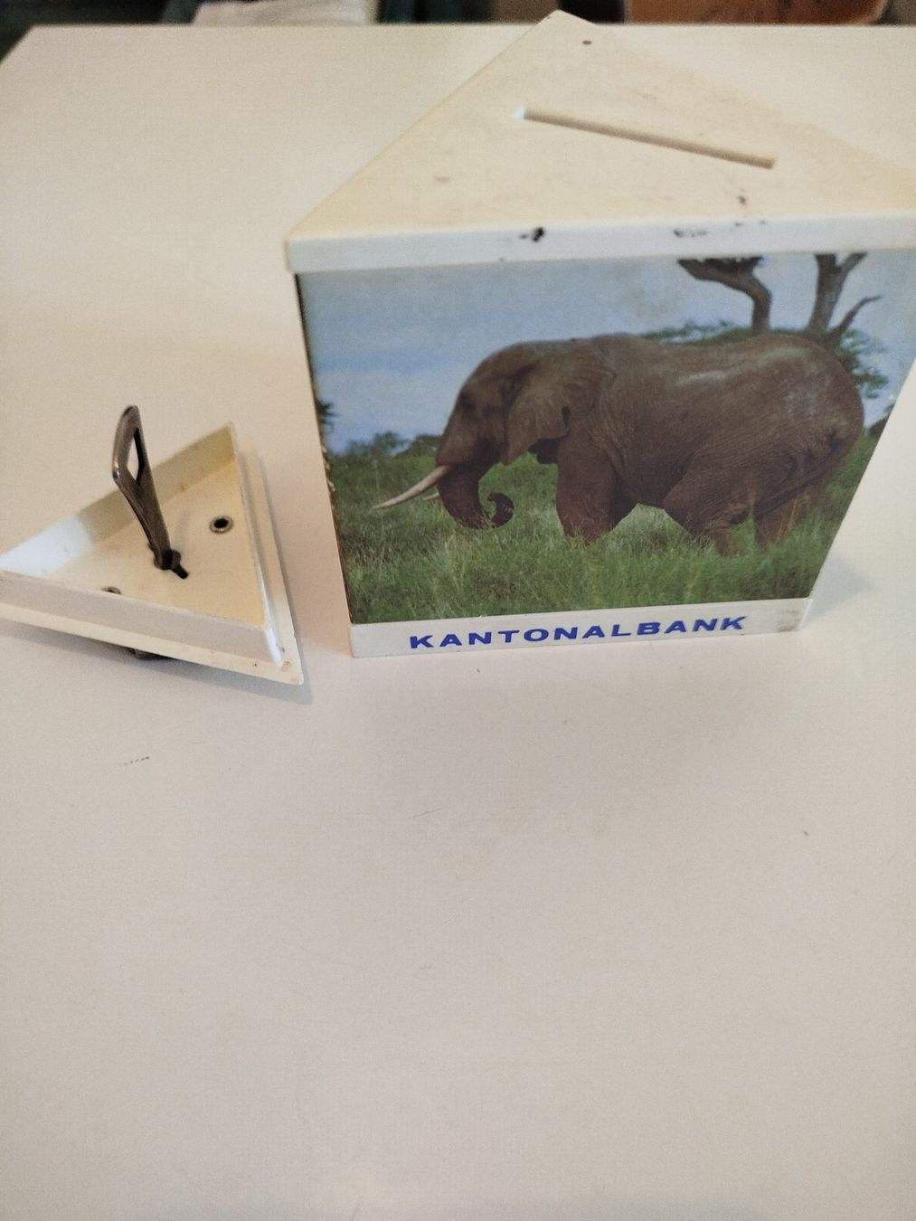 Salvadanai: Kässeli Spardose Kantonalbank – Usato da Zürich venduto da Zebragaul 1