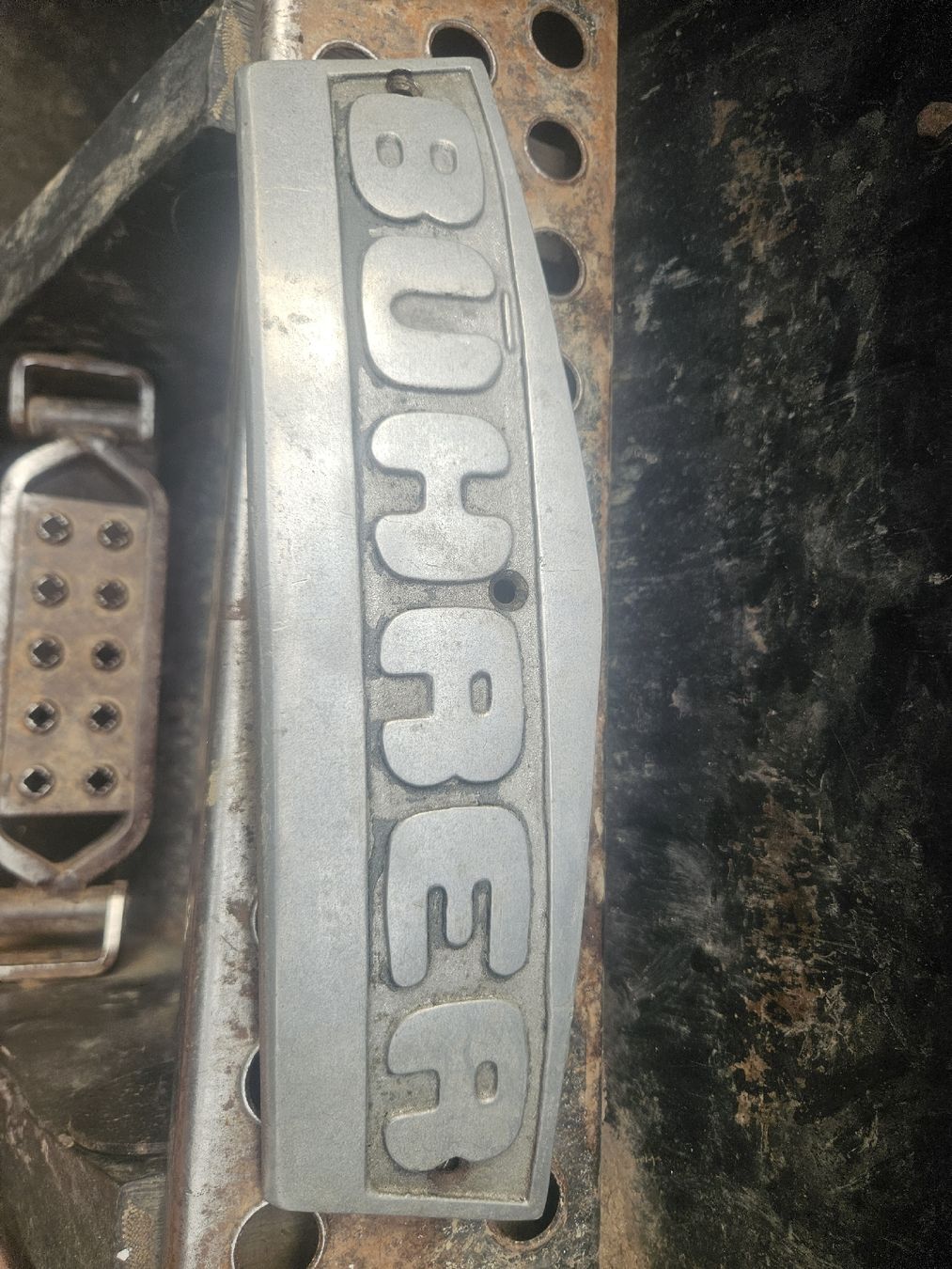 Bührer Traktoren: Bührer Traktor Emblem – Gebraucht aus Bauma von Maese1980