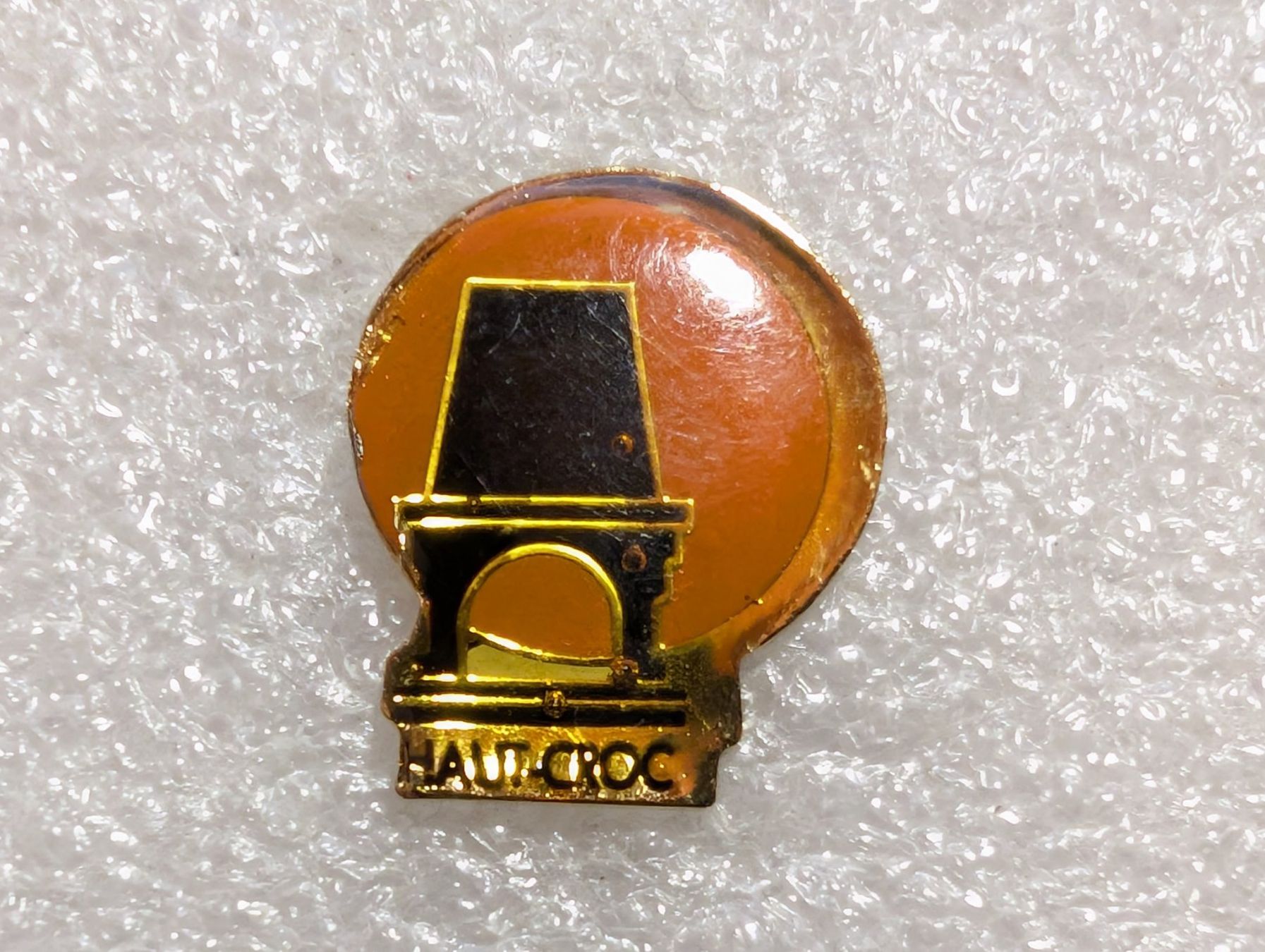 Placchette & Badge: Ansteckpin 293: Haut Croc – Usato da Oppligen venduto da Pin-Fall-Shop