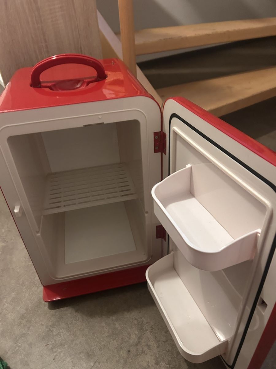 Coca-Cola Kühlschrank: Coca cola mini fridge – Gebraucht aus Glattbrugg von suz_8xg5