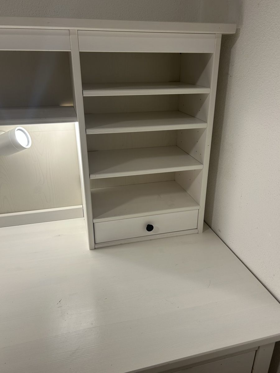 Ikea Scrivanie: Pult Idanäs IKEA – Usato da Bremgarten AG venduto da mix_rsl7 3