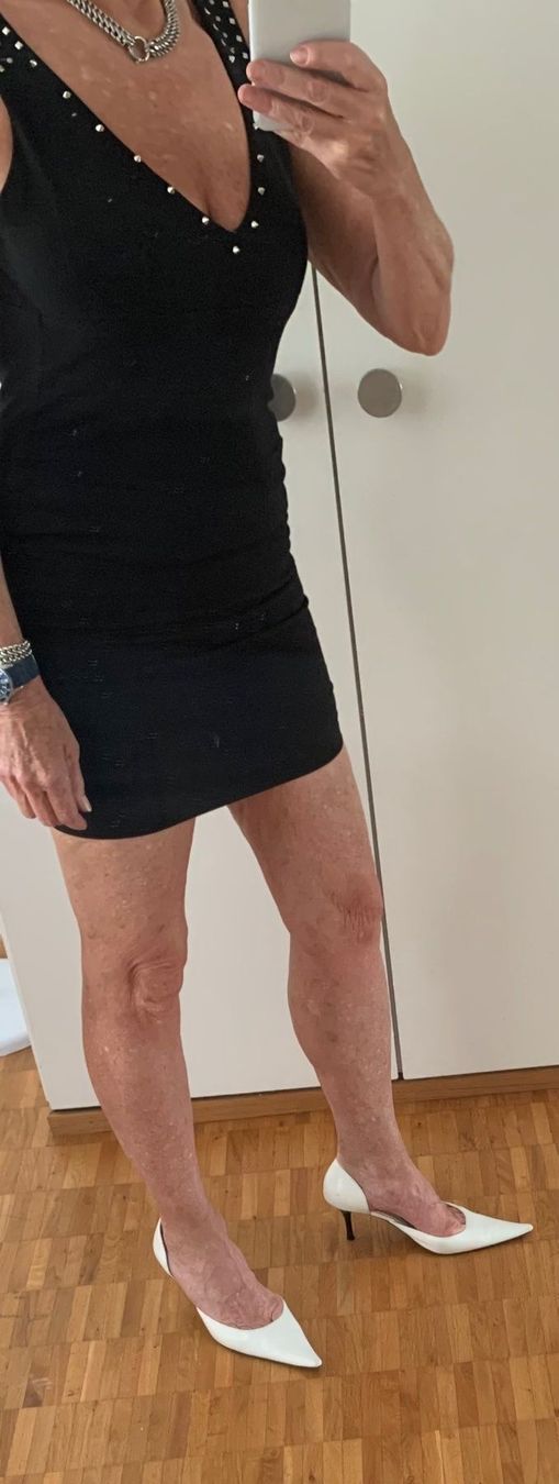 Vestiti: KLEID  S E X Y  Kleid - Schwarz – Nuovo (secondo la descrizione) da Adliswil venduto da Majeska 2
