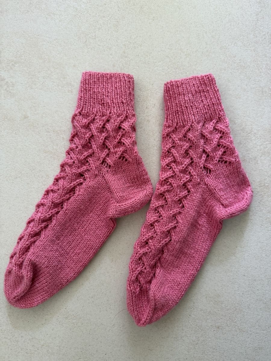 Laine: Hand knitted wool socks pink - new  – Neuf avec emballage d'origine à Corsier GE par Karol_save_planet