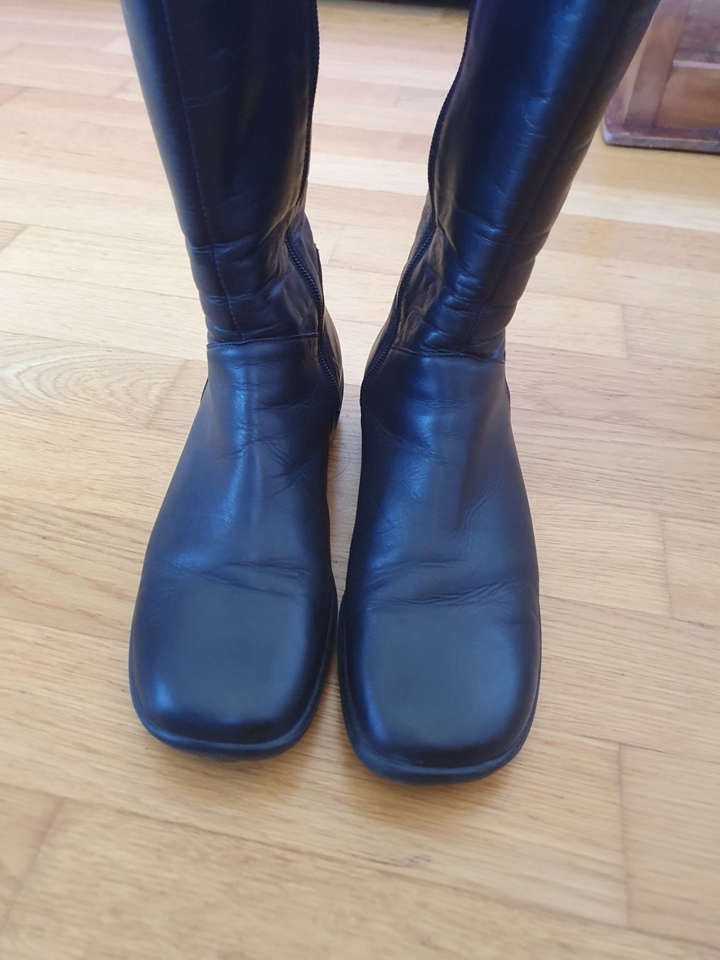 Scarpe da donna: Echtleder Weitschaftstiefel Gr. 37 Schwarz ohne Absatz – Usato da Zweidlen venduto da Shubli 4
