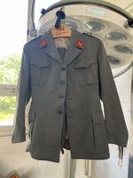 Schweizer militär Tenue mit Mantel