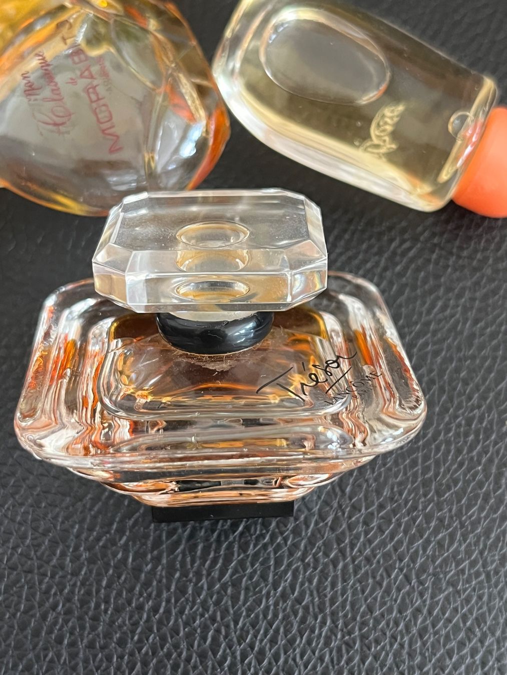 Parfum & Eau de Toilette: 16 Miniaturen Parfum verschiedene Groessen – Gebraucht aus Neuenhof von Mastermind-73 2