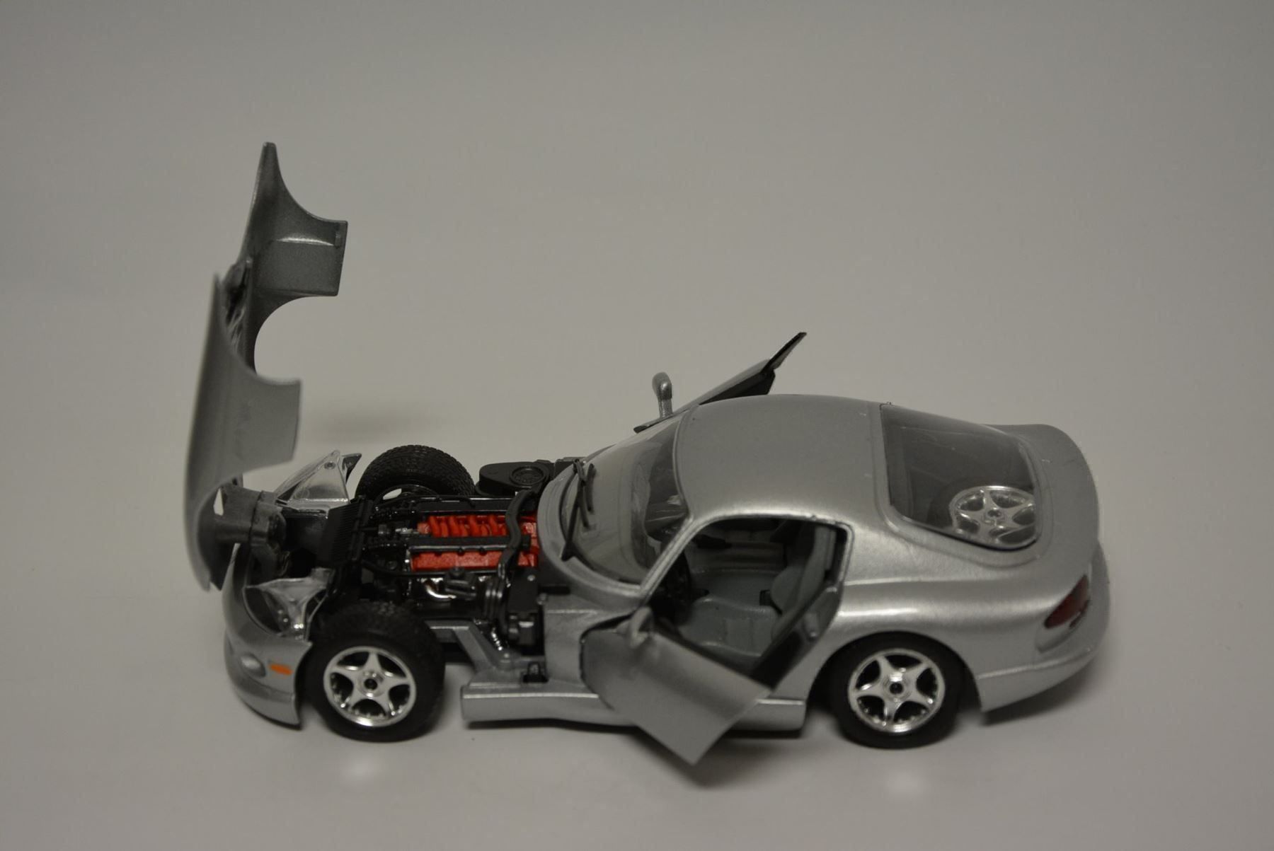 Bburago Modellini d'auto: Dodge Viper GTS , Bburago , 1:24 – Usato da Goldach venduto da Feivel9 3