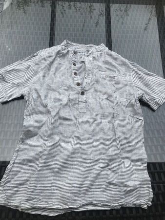 Junge T-Shirt neu 134 gestreift