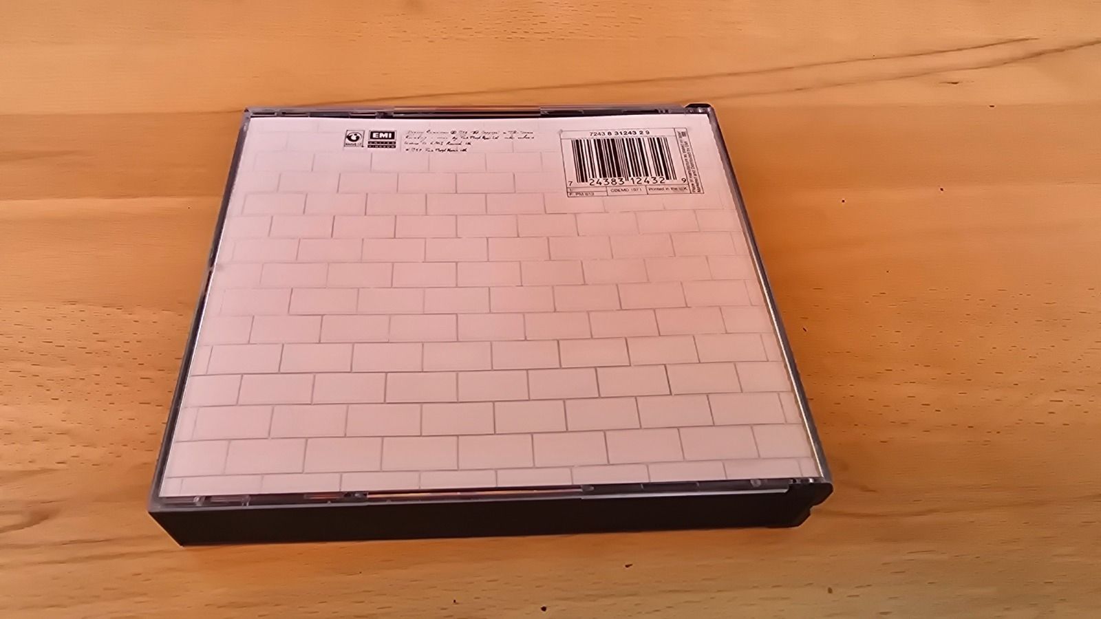 CD: Pink Floyd The Wall CD guter Zustand – Usato da Winznau venduto da banditgsf 3
