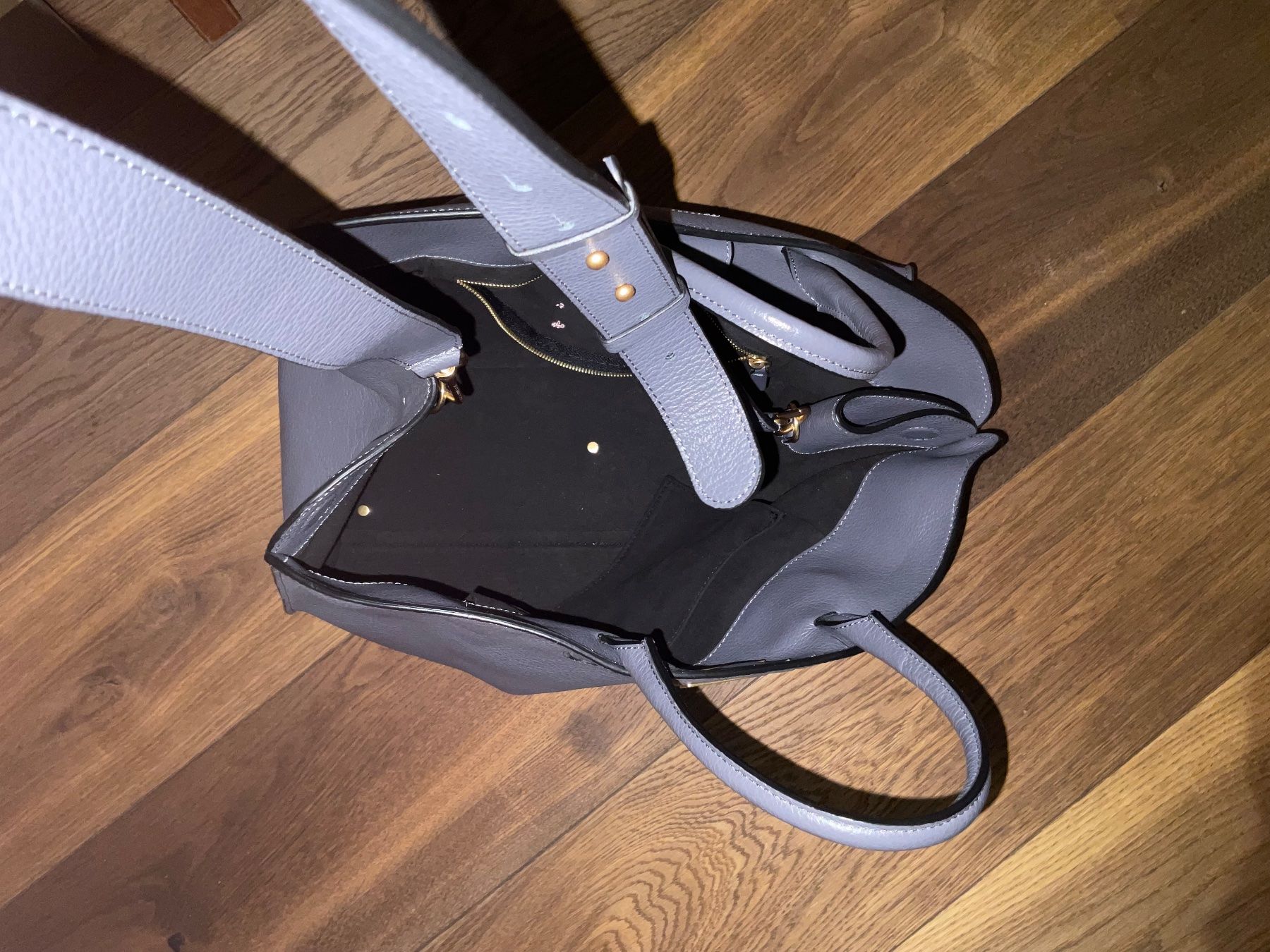 Coccinelle Borse da donna: Tasche von Coccinelle – Nuovo (secondo la descrizione) da Glis venduto da MatteoBur 3