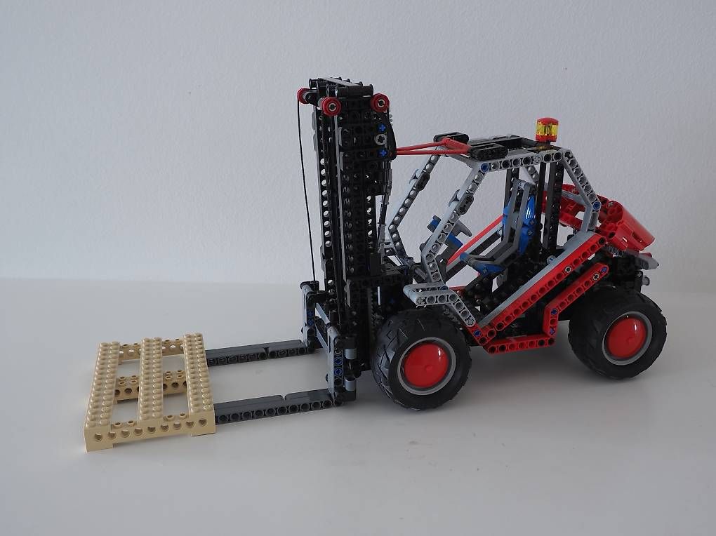 Spielzeuge: LEGO Technic 8416 Gabelstapler – Gebraucht aus Basel von nic_2jcn 2