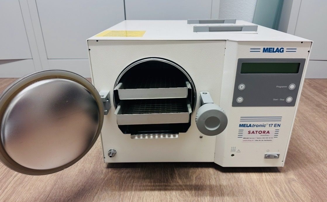 Melag Repas pour bébés: Autoklav MELAtronic 17EN – D'occasion à Riedholz par pat_n9h6